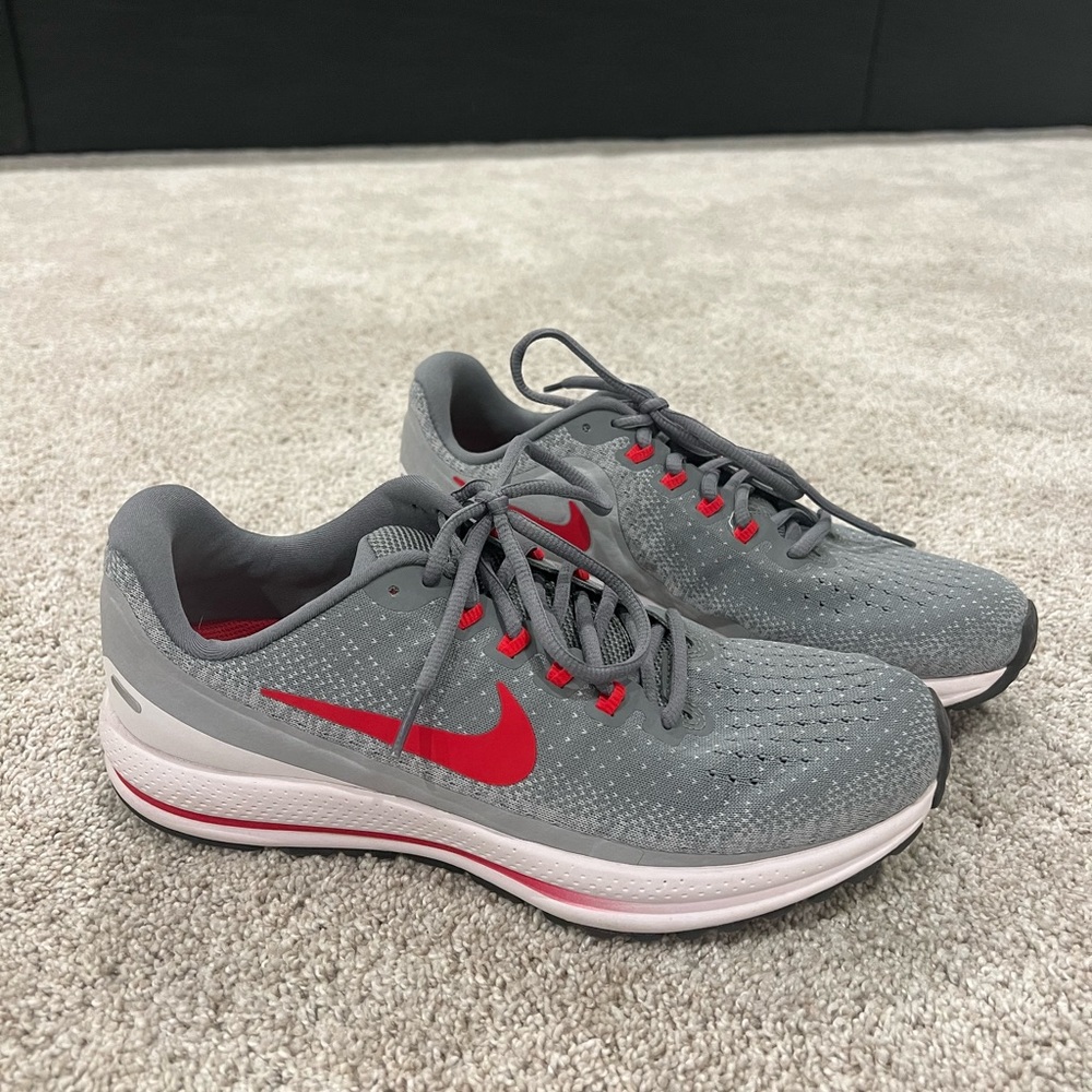 Nike Tennis Shoes